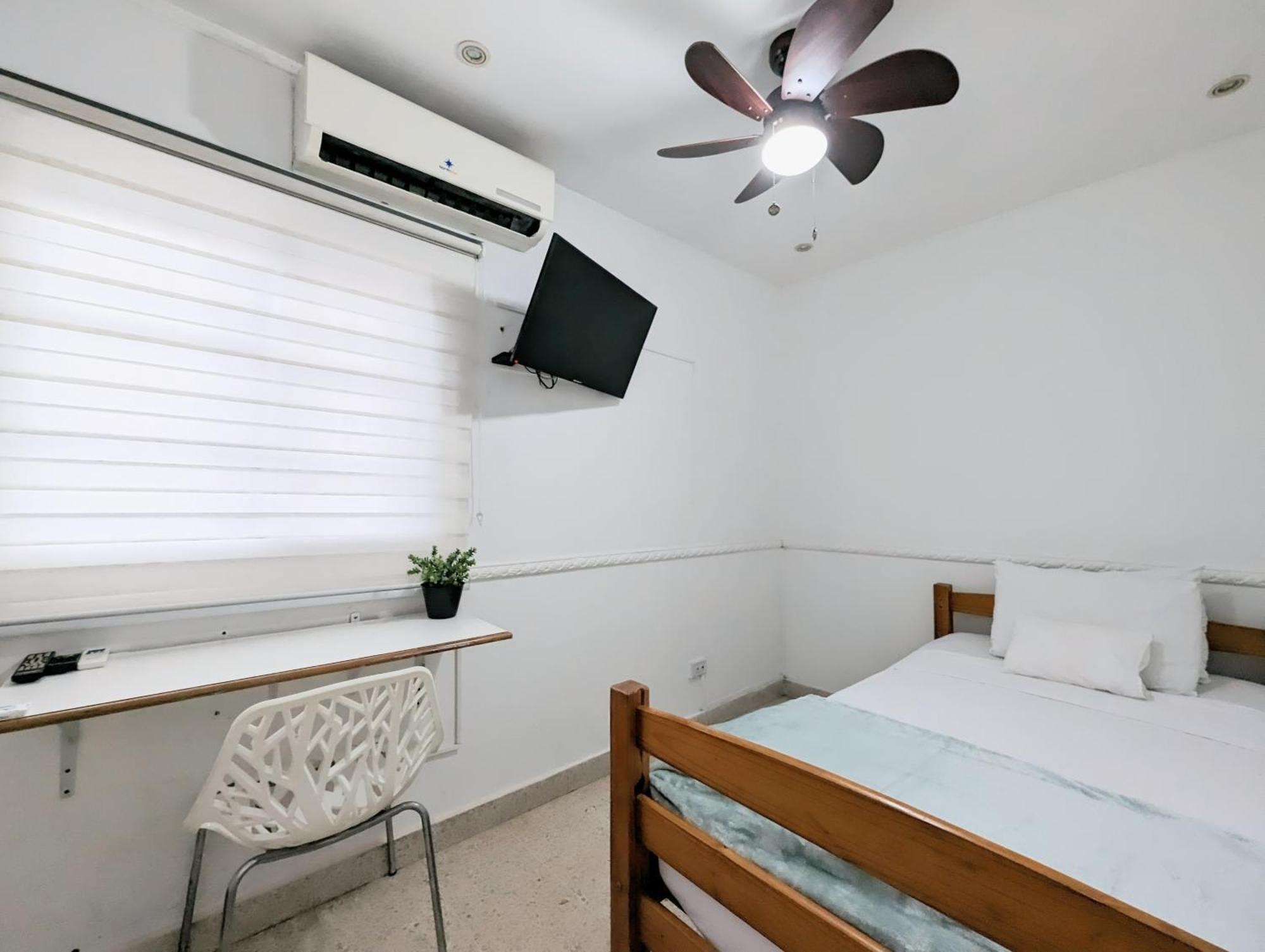 Hostal Yoha Panama City Exterior photo