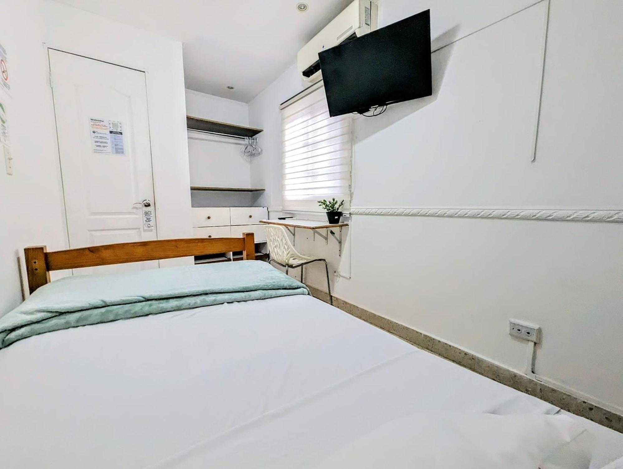 Hostal Yoha Panama City Exterior photo