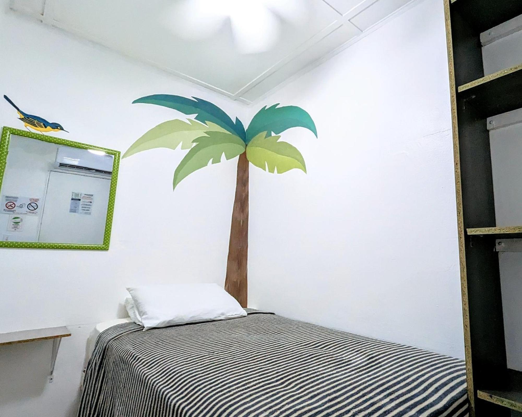 Hostal Yoha Panama City Exterior photo